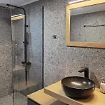 Red Апартаменты *